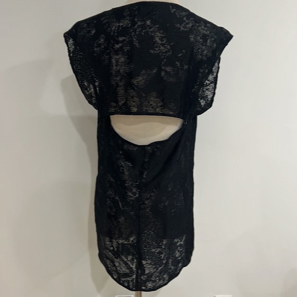 3.1 Philip Lim Black Silk Blend Burnout Tunic Top. 2 - Picture 3 of 7